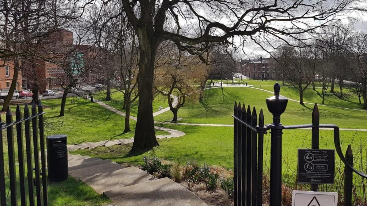 A Lovely 2 Bedroom Apartment In The Heart Of Preston Preston  Eksteriør bilde