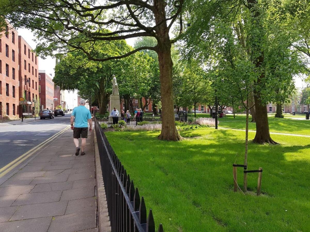 A Lovely 2 Bedroom Apartment In The Heart Of Preston Preston  Eksteriør bilde